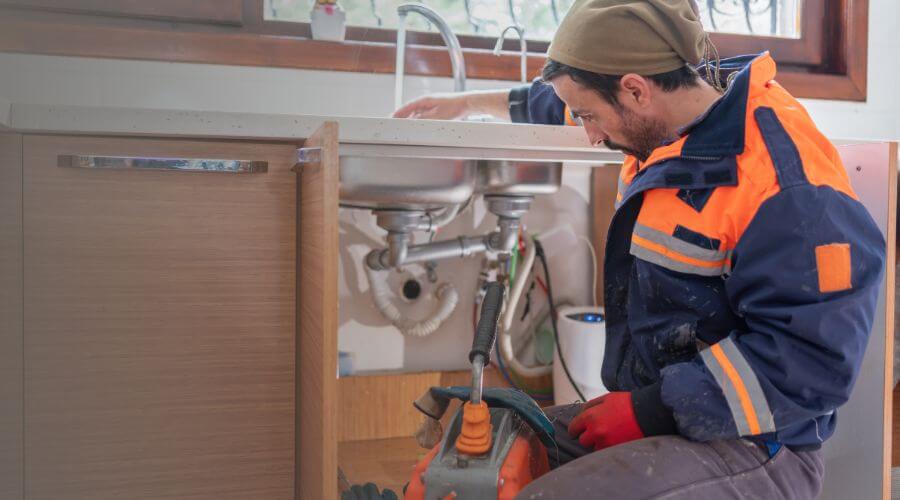 Local tankless water heater installation in Haubstadt, IN